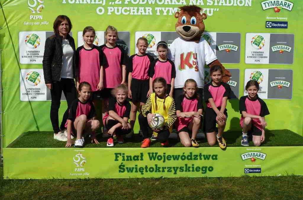 III miejsce dziewczynek U-10 w Finale Wojewódzkim z podwórka na Stadion o Puchar Tymbarku