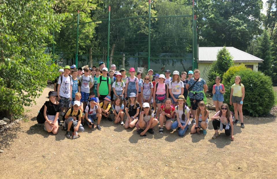Wycieczka klas czwartych do Zoo Leśne Zacisze w Lisowie